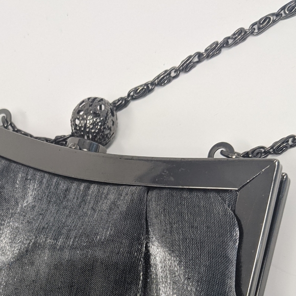 Hillard and Hansen vintage clutch - Picture 3 of 3